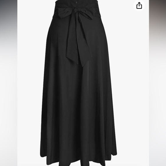 Black Maxi skirt - Picture 2 of 5